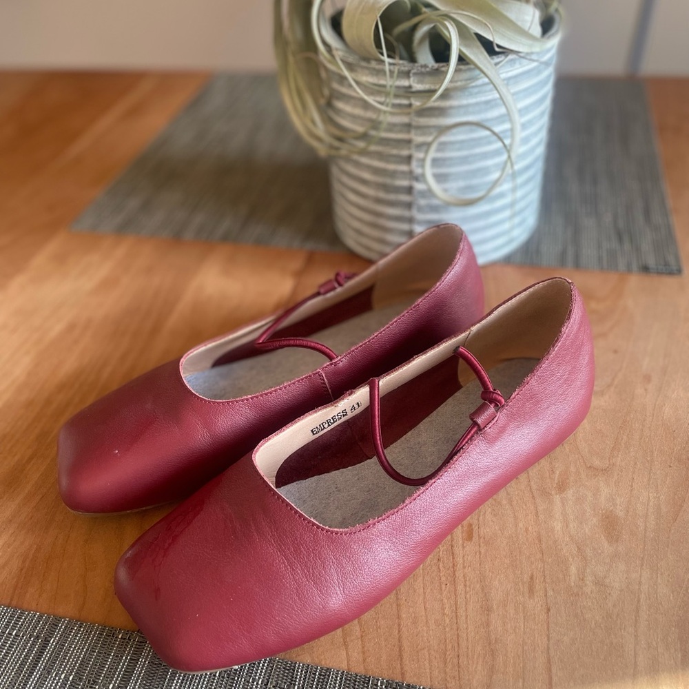 Red Empress Australia Flats with Strap Wide Foot Bed 🦘
